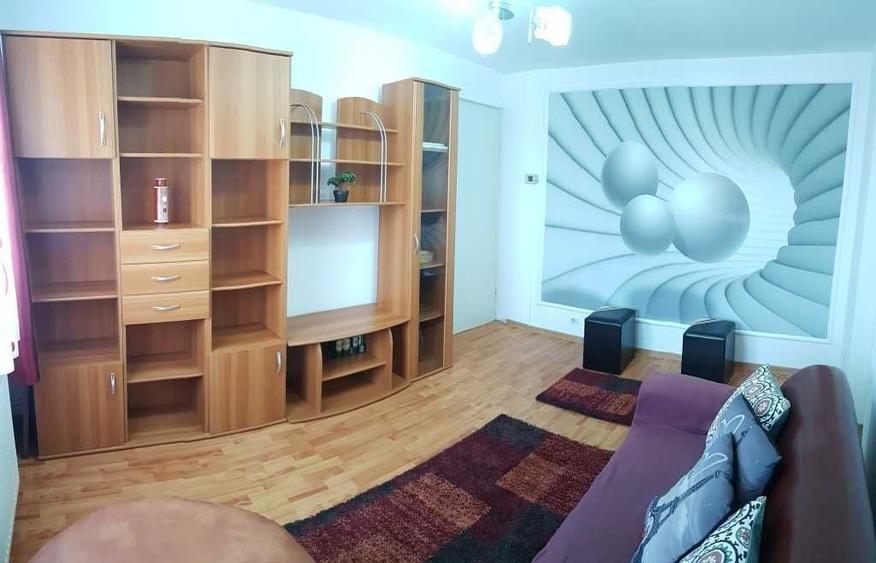 Apartament cu 2 camere semidecomandat în Cedonia