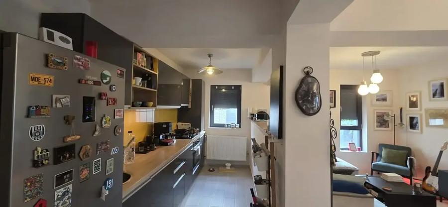 Apartament cu 2 camere decomandat, mobilat în Vest