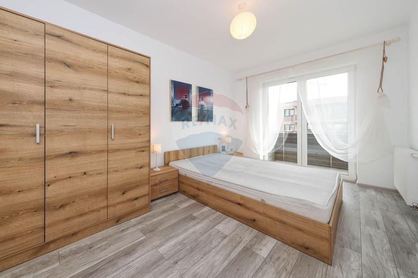 Apartament cu 2 camere decomandat, mobilat în Tractorul