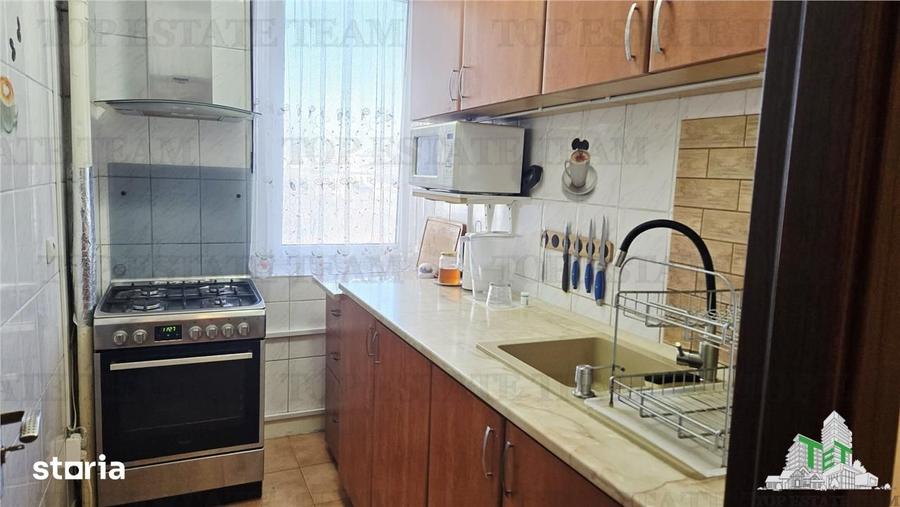 Apartament cu 2 camere decomandat în Gara de Nord