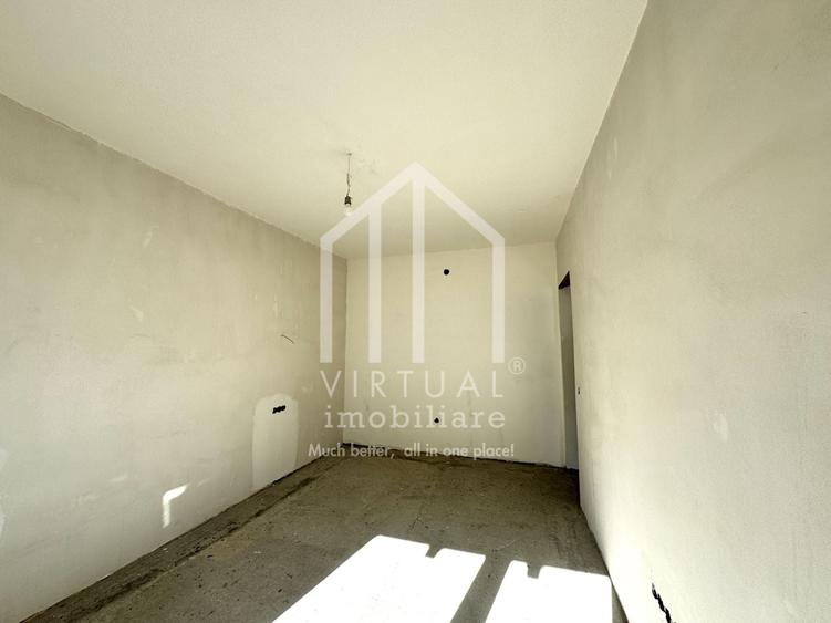 Apartament cu 3 camere semidecomandat în Central