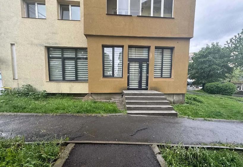 Spațiu comercial, de 55 mp, în Central