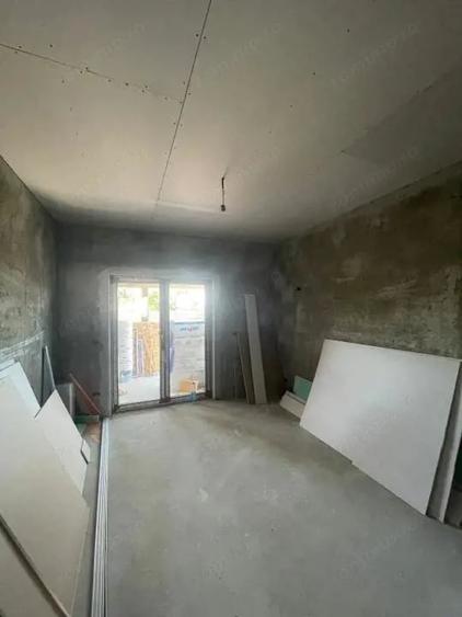 Casă cu 4 camere cu Teren 305 Mp în Ghiroda