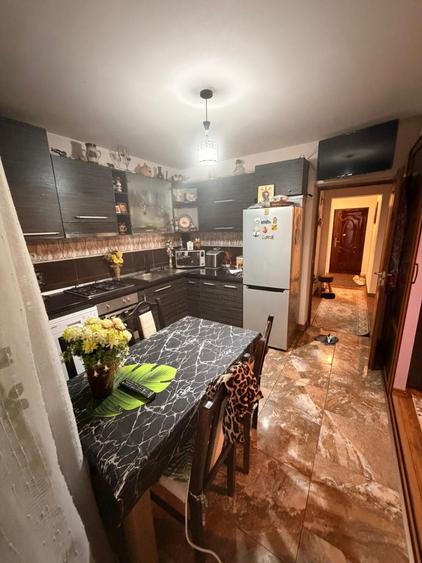 Apartament cu 2 camere decomandat în Lunca Cetățuii