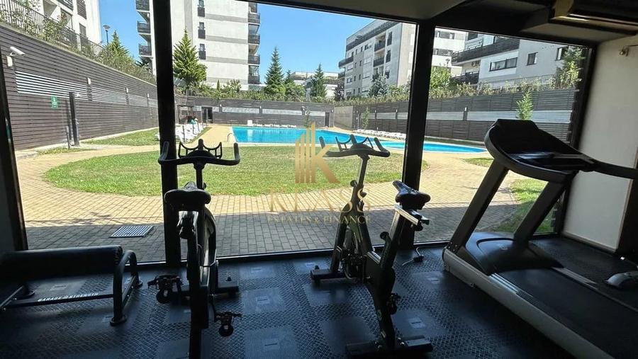 Apartament cu 3 camere decomandat, mobilat în Băneasa