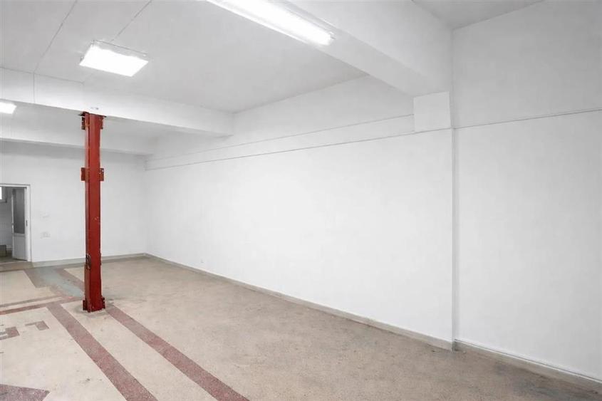 Spațiu comercial, de 225 mp, în Florilor