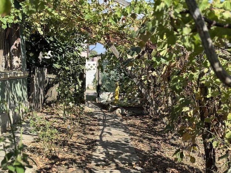 Casă cu 4 camere în Comana