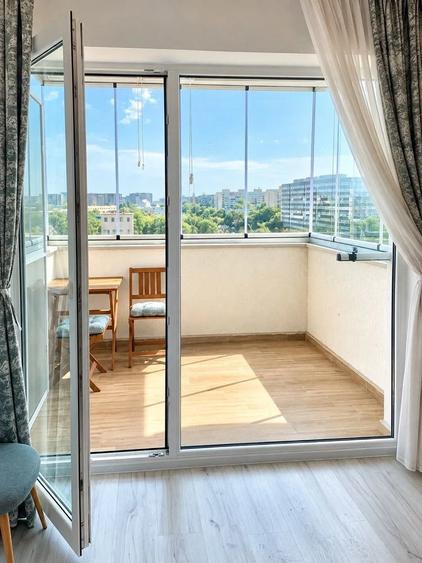 Apartament cu 2 camere decomandat în Est