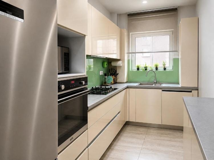 Apartament cu 3 camere semidecomandat în Barbu Văcărescu