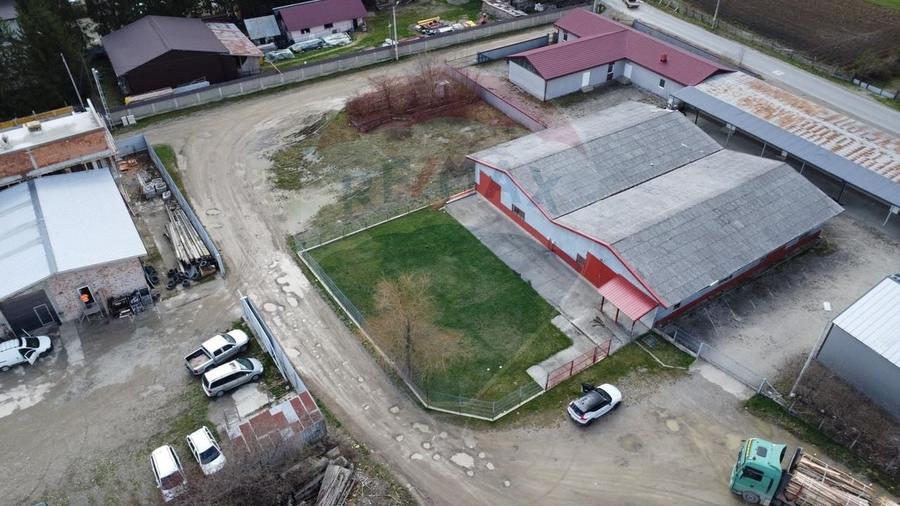 Spațiu industrial, de 520 mp, în Exterior Est