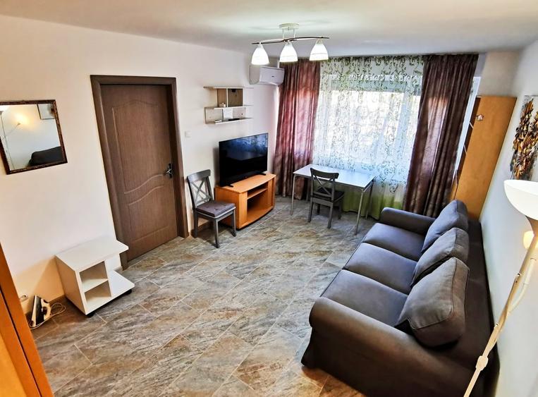 Apartament cu 2 camere semidecomandat, mobilat în Iancului