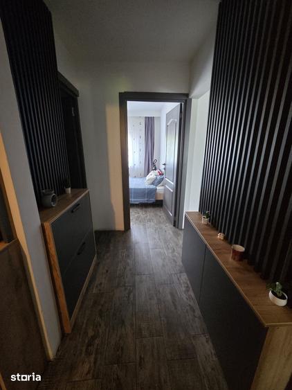 Apartament cu 3 camere în Prundu