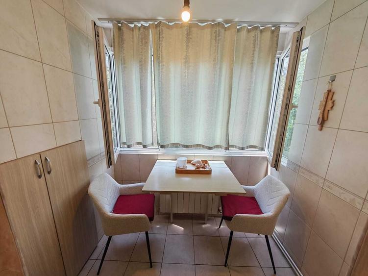 Apartament cu 2 camere decomandat în Drumul Taberei