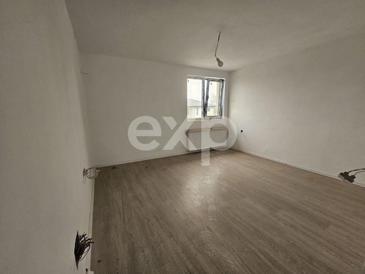 Casă individuală cu 5 camere cu Teren 420 Mp în Berceni