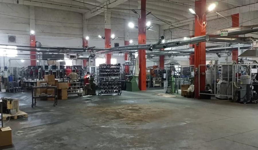 Spațiu comercial, de 10,379 mp, în Central