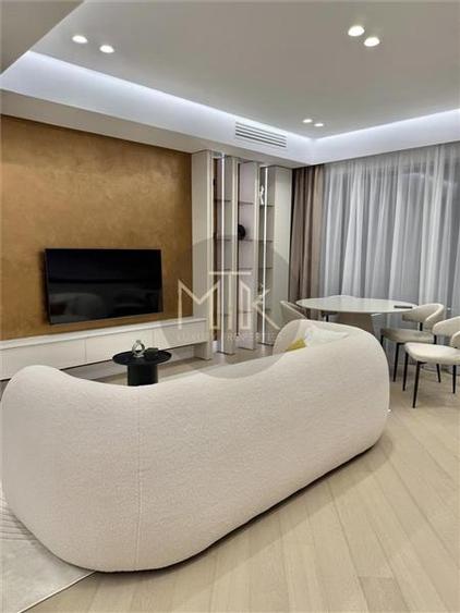 Apartament cu 3 camere decomandat, mobilat în Iancu Nicolae