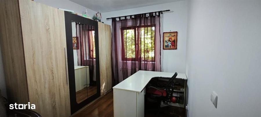 Apartament cu 5 camere în Ciurea