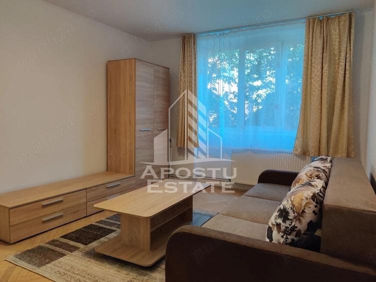 Apartament cu 2 camere decomandat în Bălcescu