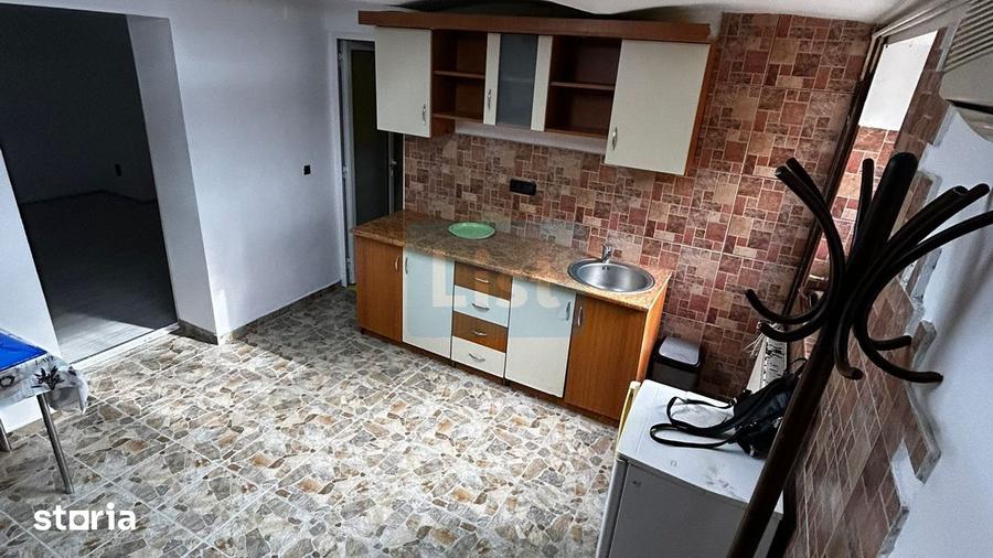 Casă cu 6 camere cu Teren 150 Mp în Ultracentral