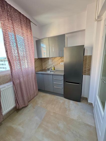 Apartament cu 3 camere decomandat în Chiajna