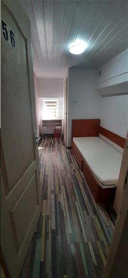 Garsonieră decomandată, mobilată în Gară