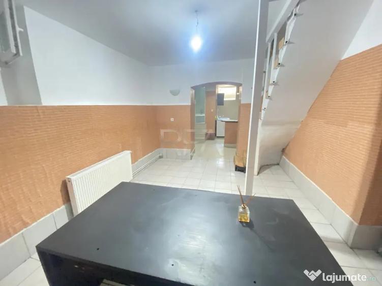 Apartament cu 3 camere semidecomandat în Regina Elisabeta