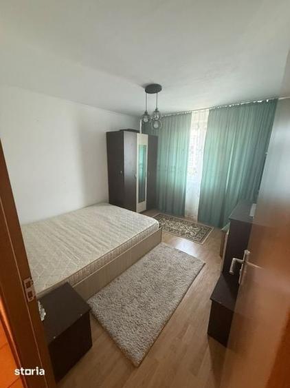Apartament cu 3 camere decomandat în Crângași