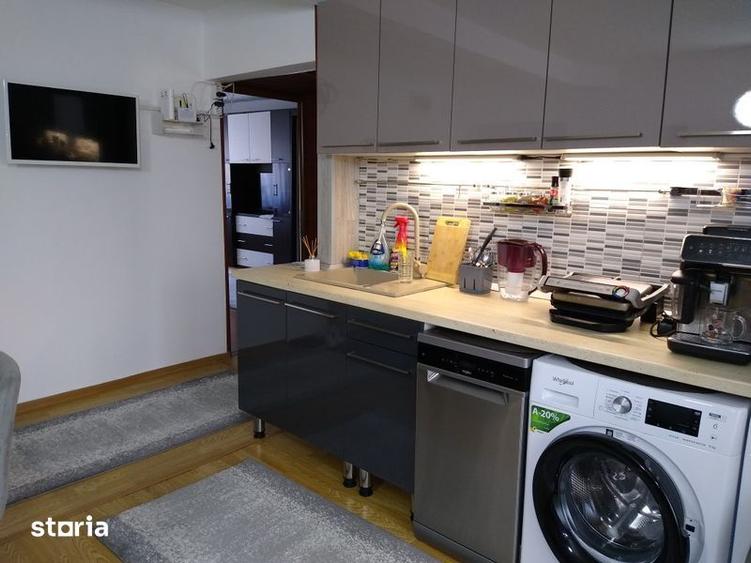 Apartament cu 2 camere decomandat în Petros