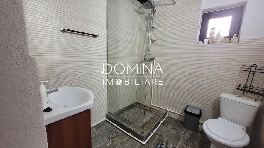 Casă individuală cu 5 camere cu Teren 7029 Mp în Bumbești-Jiu