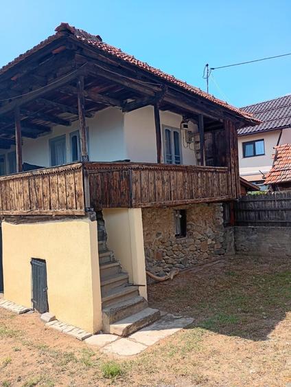 Casă cu 2 camere în Central