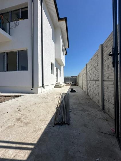 Duplex cu 5 camere cu Teren 250 Mp în Bragadiru