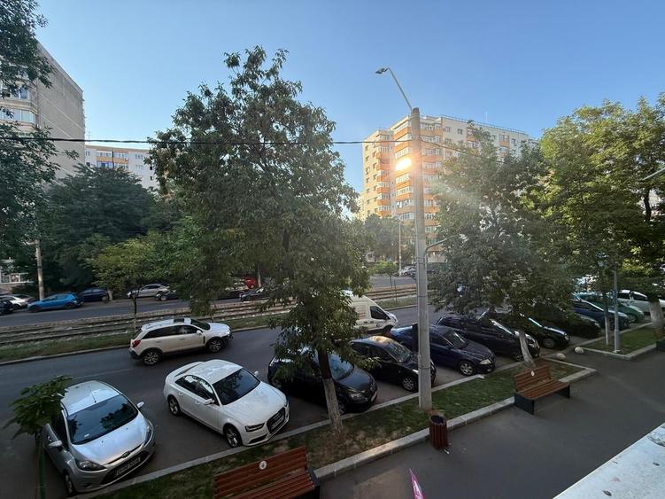 Rahova, Lic.Bolintineanu, 2 camere deosebit, etaj 1, 59 mp, bloc 84 reabilitat - 12