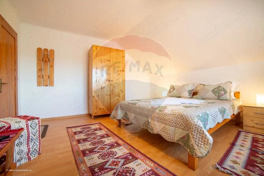 Casă cu 16 camere cu Teren 417 Mp în Bazna