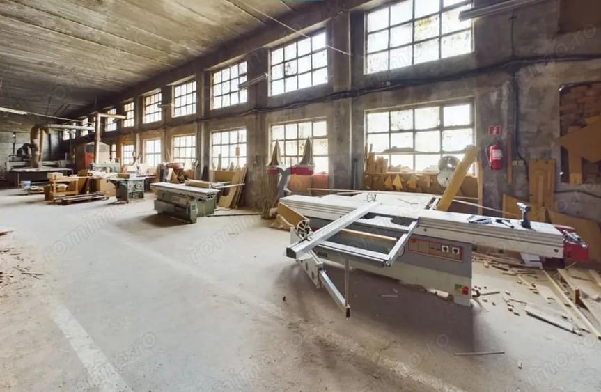 Spațiu comercial, de 1,280 mp, în Șoimoș