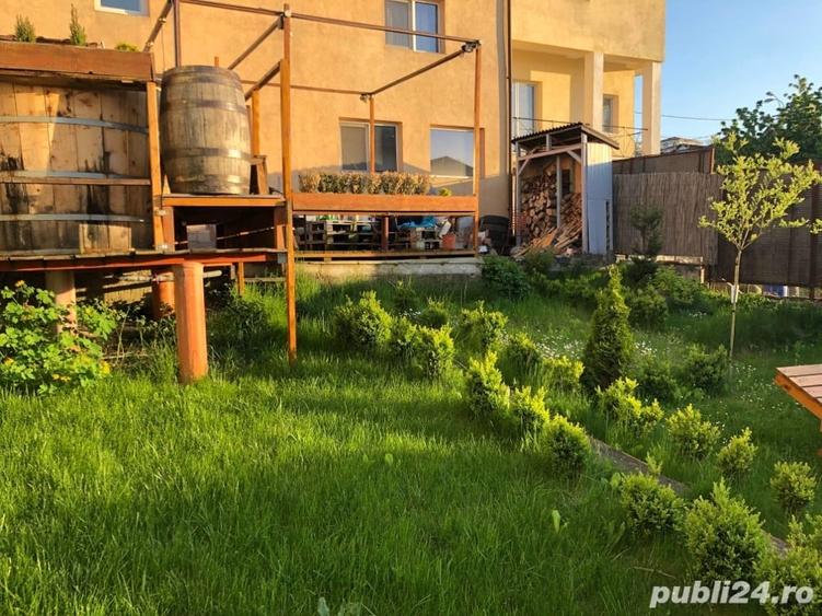 Casă cu 6 camere în Zorilor