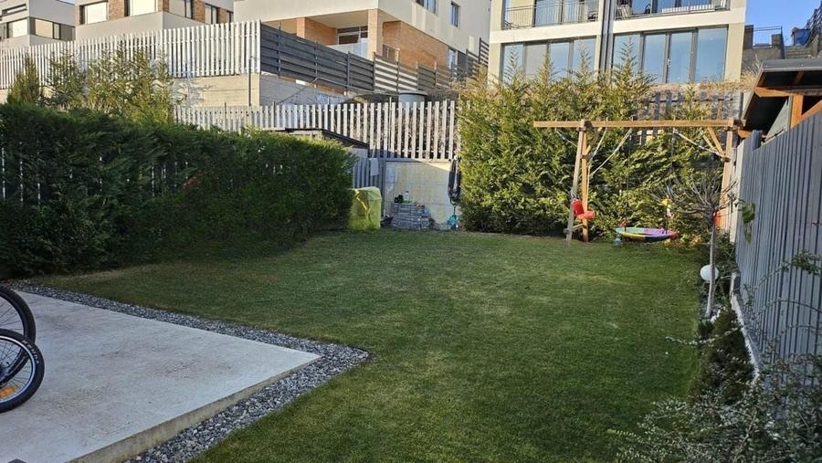 Duplex cu 4 camere cu Canalizare în Iris