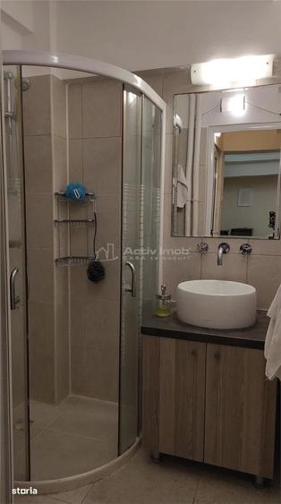 Apartament cu 3 camere în Calea Victoriei