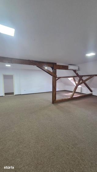 Spațiu comercial, de 180 mp, în Central