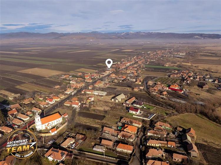 Casă individuală cu 3 camere cu Garaj în Lunga