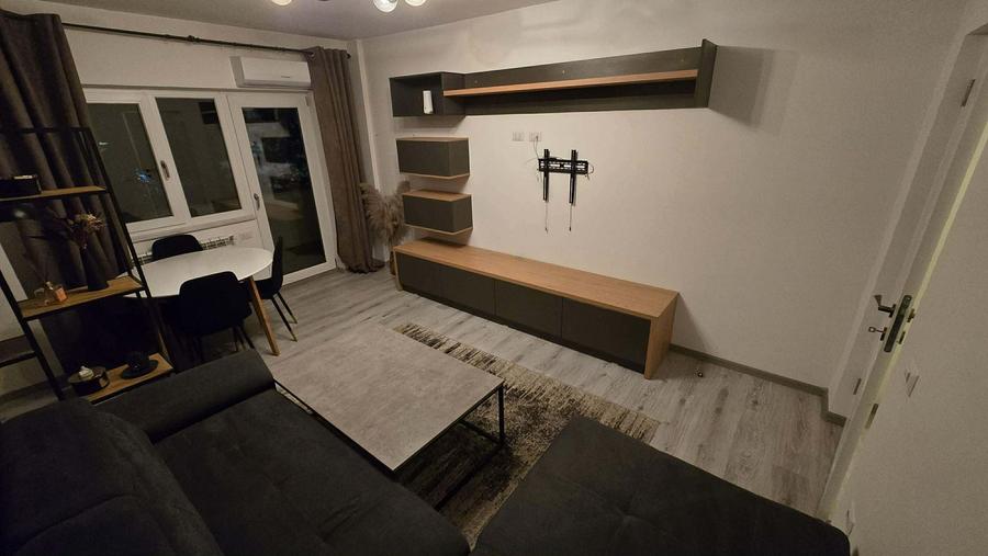 Apartament cu 2 camere decomandat în Ultracentral