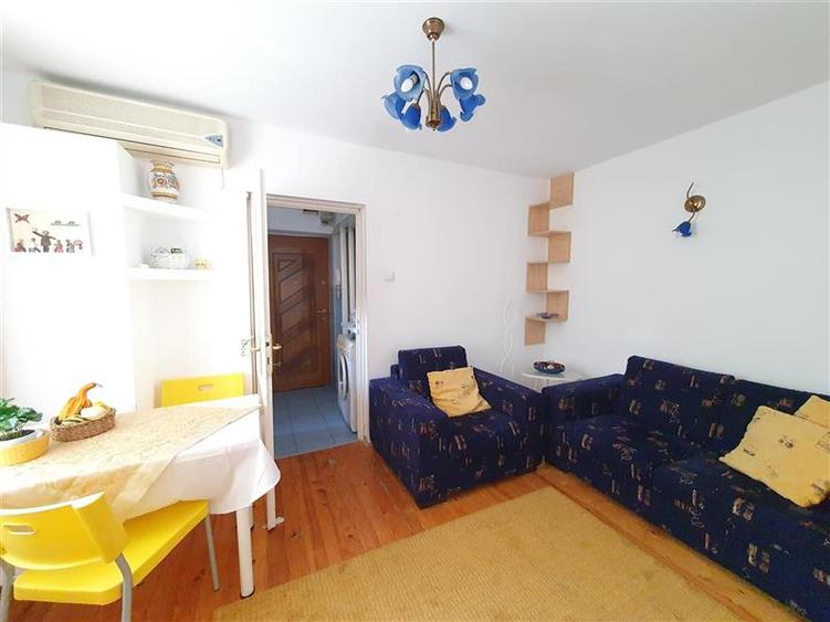 Decebal-Voronet, apartament tip studio, centrala proprie, mobilat-utilat - 1