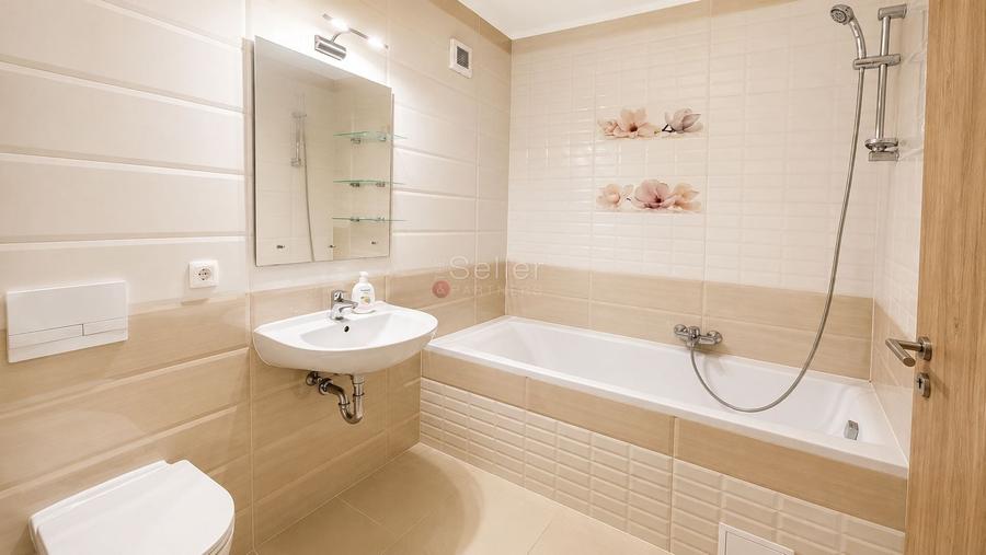 Apartament cu 2 camere decomandat, mobilat în Tractorul