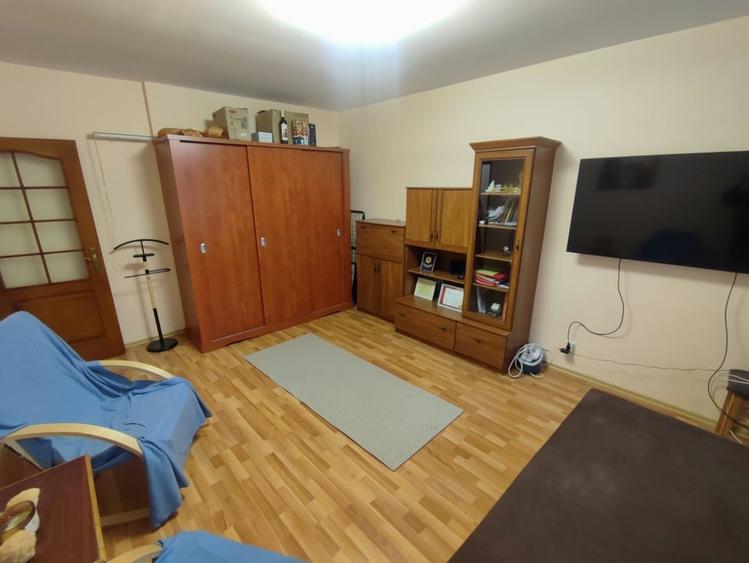 Apartament cu 2 camere decomandat, mobilat în Tătărași