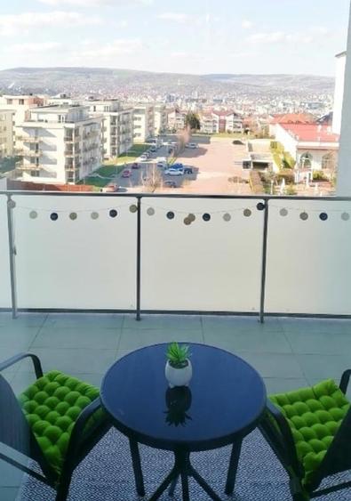 Apartament cu 2 camere semidecomandat în Bună Ziua