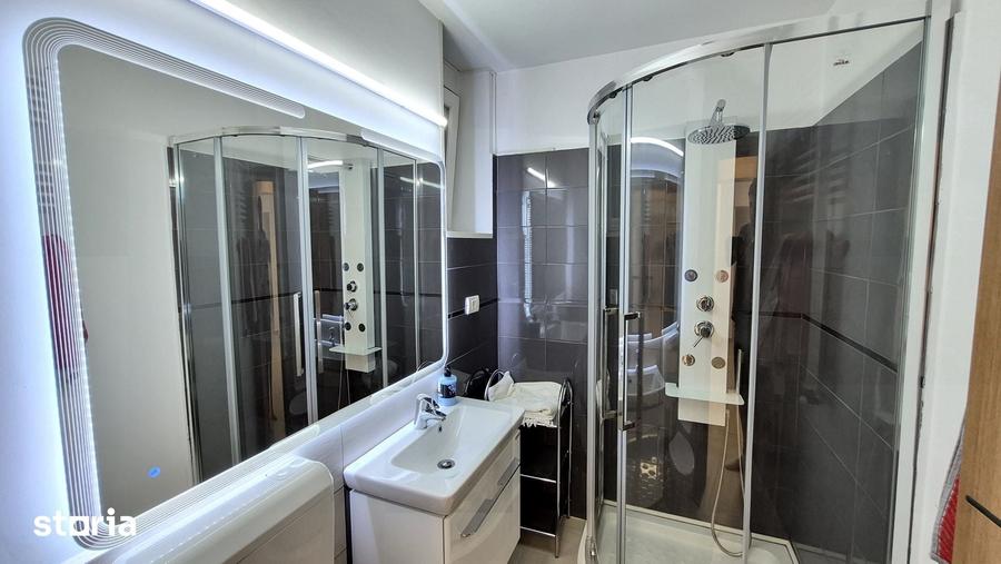 Apartament cu 3 camere decomandat în Vatra Luminoasă