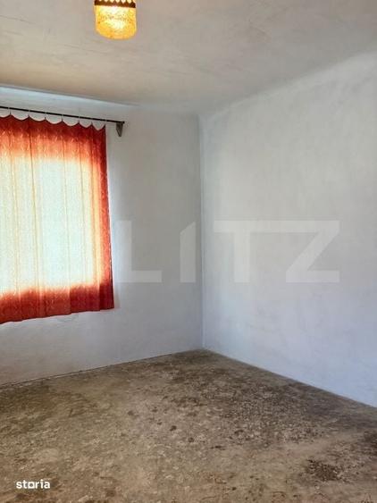 Casă cu 3 camere în Cornești