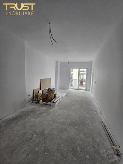 Apartament cu 2 camere semidecomandat în Iris