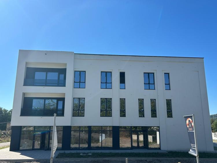 Apartament cu 2 camere decomandat în Sud