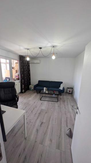 Apartament cu 2 camere decomandat în Dristor