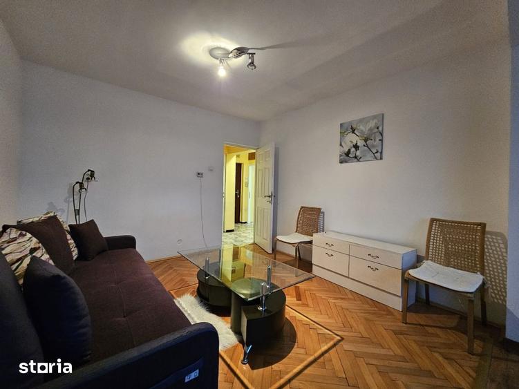 Apartament cu 2 camere decomandat în Piața Centrală